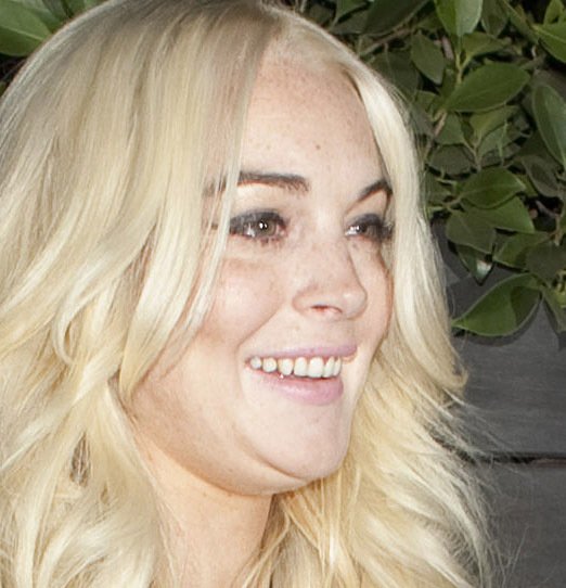 Lindsay Lohan trápí druhá brada.