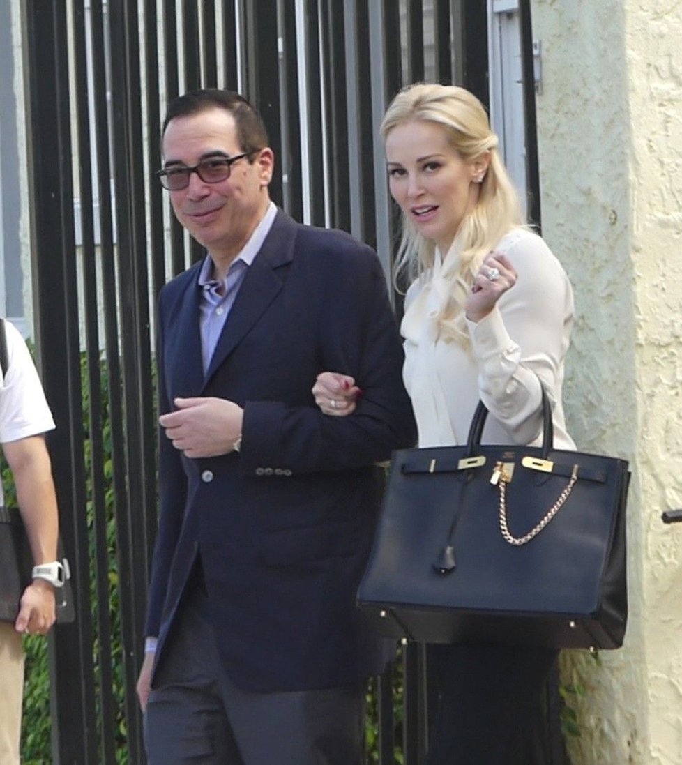 Steve Mnuchin a Lousie Lintonová