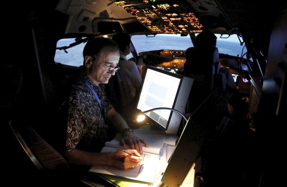 Piloti Lion Air trénují lety s Boeingem 737 Max 8 na trenažéru. Procvičují jen „rutinní“ situace.