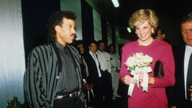 Lionel Richie a princezna Diana po koncertu pořádaným jejím fondem