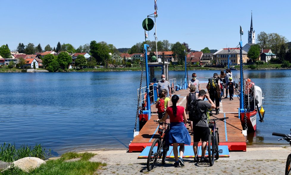 Lipno patří mezi nejoblíbenější dovolenkové destinace v Česku.