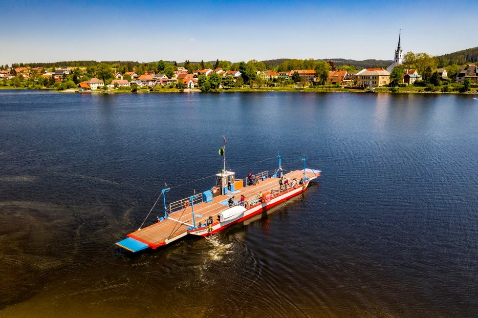 Lipno patří mezi nejoblíbenější dovolenkové destinace v Česku