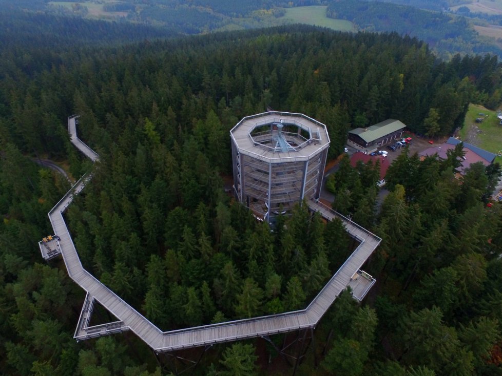 Lipno patří mezi nejoblíbenější dovolenkové destinace v Česku.