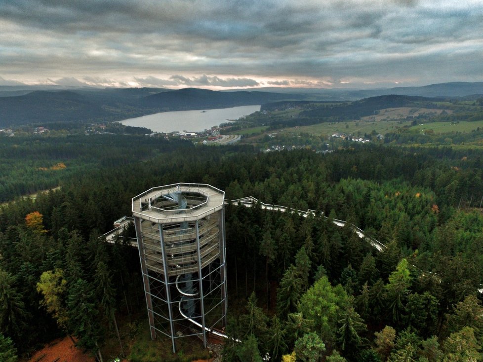 Lipno patří mezi nejoblíbenější dovolenkové destinace v Česku