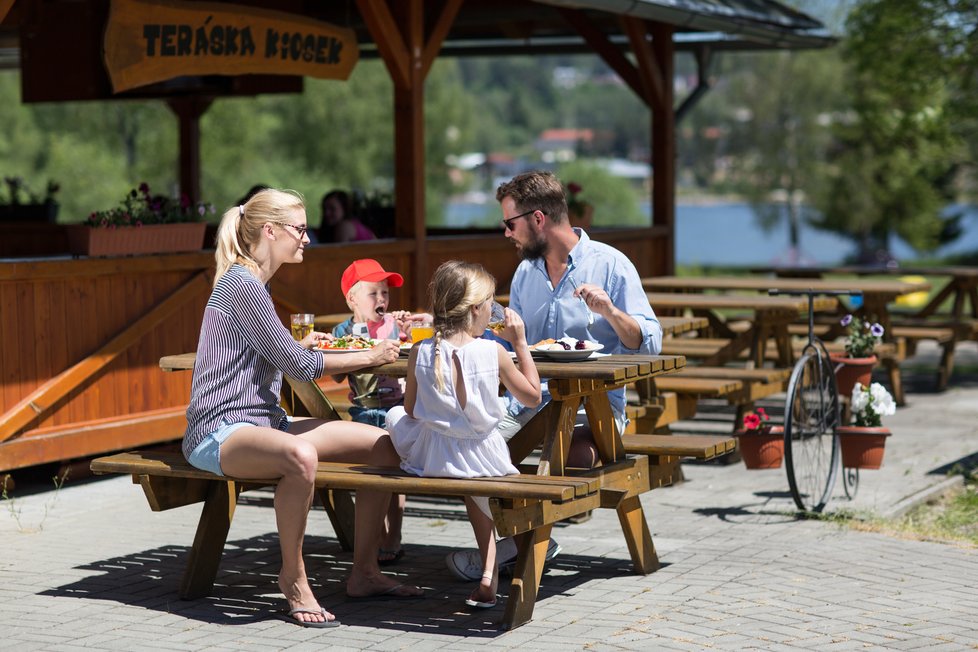 Restaurant Modřín na Lipně