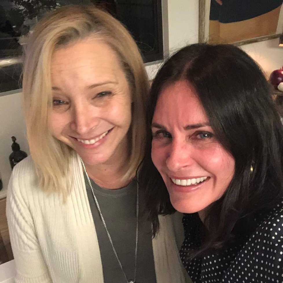 Lisa Kudrow se svou dlouholetou kamarádkou Courteney Cox.