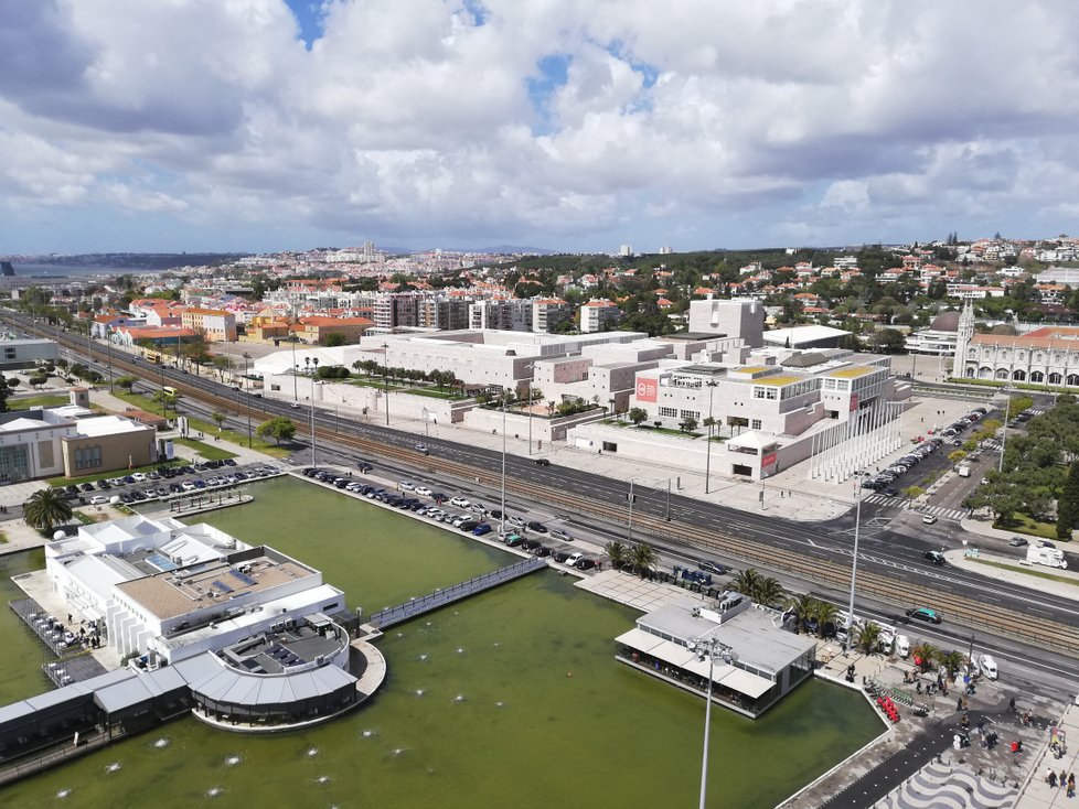 Tajemný jako desítky zákoutí a odkazy na historii města... Takový je Lisabon, metropole Portugalska.