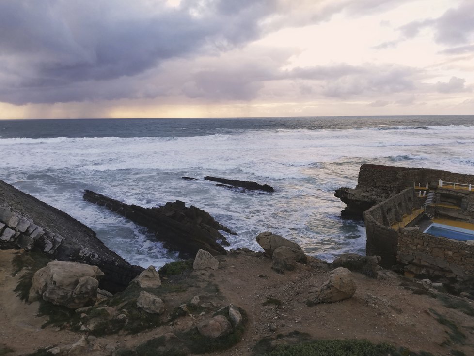 Strávit čas na pláži můžete třeba na Lisabonské Riviéře nebo na Costa de Caparica