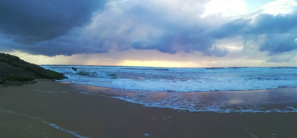 Strávit čas na pláži můžete třeba na Lisabonské Riviéře nebo na Costa de Caparica