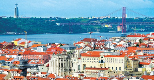 Lisabon: Do portugalské metropole za rekordy a na panáka višňovice