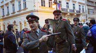 Záhady Sametové revoluce: Ke změně režimu zásadně přispěla jistá fáma