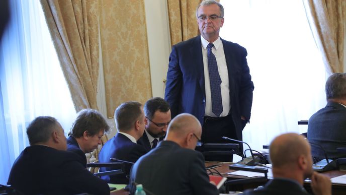 Miroslav Kalousek (TOP 09) na mimořádném jednání Sněmovny o lithiu (16.10.2017)