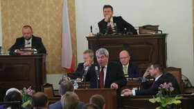 Vojtěch Filip (KSČM) na mimořádné schůzi Sněmovny k lithiu (16. 10. 2017)