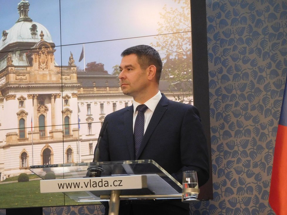 Ministr průmyslu a obchodu Jiří Havlíček mluvil na tiskovce na Úřadu vlády i o těžbě lithia v Česku.