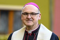 Papež jmenoval nového pražského arcibiskupa: Je jím dosavadní litoměřický biskup Stanislav Přibyl (54)