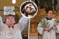 Bible, kříže a tanec: Litomyšlští ministranti mění pohled na víru