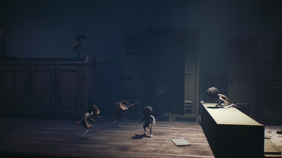 Hororová hopsačka Little Nightmares II pro PlayStation 4. (Screenshoty pocházejí z hraní na PlayStation 5.)