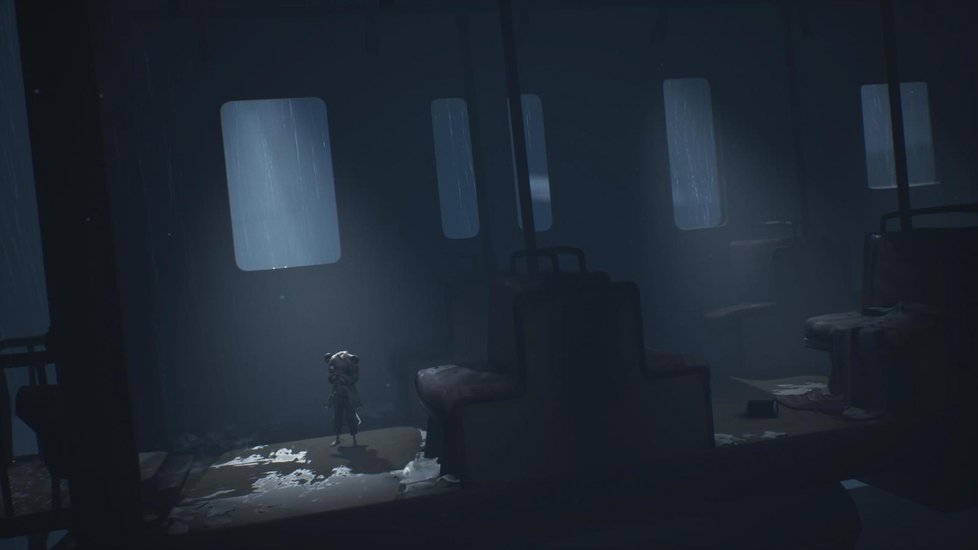 Hororová hopsačka Little Nightmares II pro PlayStation 4. (Screenshoty pocházejí z hraní na PlayStation 5.)