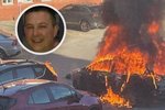 Taxikář Dave Perry byl v době exploze ve vozidle. Policie vyšetřuje případ výbuchu jeho vozu jako terorismus.