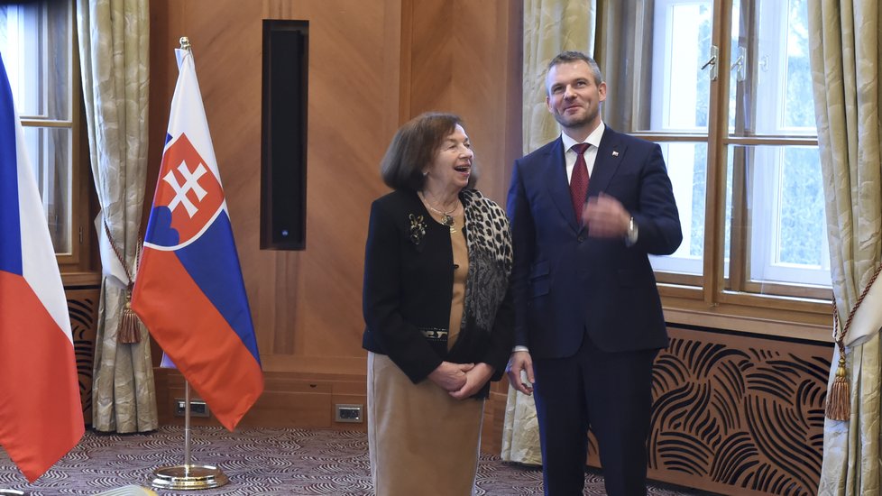 Livia Klausová ještě coby velvyslankyně během návštěvy slovenského premiéra Pellegriniho v Praze