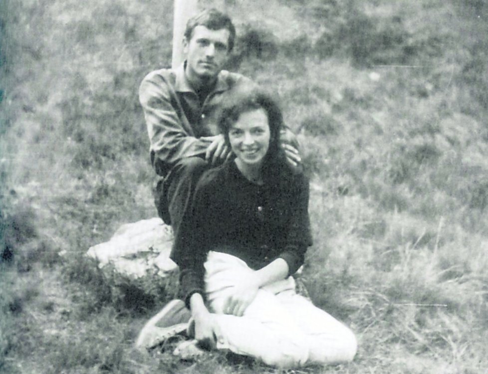 S Václavem Klausem se Livia Mištinová potkala na vysoké škole, kde studoval stejný obor jako ona.