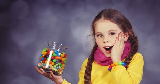 Pozor, ovocný cukr není pro děti lepší než řepný! Čím sladit? 