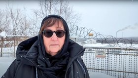 Matka Navalného Ljudmila vyrazila na Sibiř, kde zemřel její syn