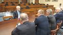 Demokratický kongresman Lloyd Doggett na schůzce s předsedou Senátu ČR Milošem Vystrčilem a senátorem Pavlem Fischerem.