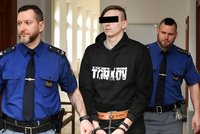 Ukrajinec (19), který bodl školačku (15): Je agresivní a těžko napravitelný, řekli znalci