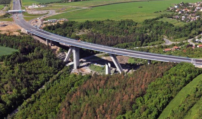 Lochkovský most