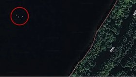 Tři záhadné objekty na snímku z Google Earth
