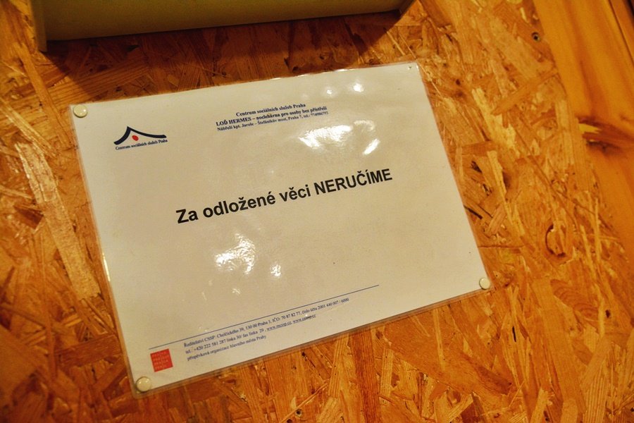 Celá kapacita lodi Hermes skýtá na 250 postelí. Ty se zcela naplní jen v době, kdy udeří mrazy.