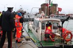 U italských břehů se srazily dvě lodě, jedna z nich se potopila. Na místě zasahovali záchranáři