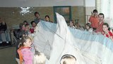 Složili největší papírovou loď na světě