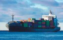 Obří lodě přepravují zboží po celém světě ve standardizovaných 40stopých kontejnerech