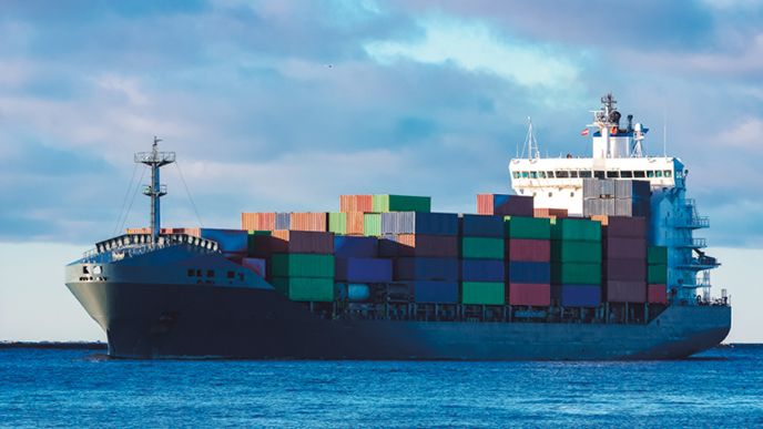 Po čínském zboží je poptávka, doprava však vázne a její cena stoupá. „Zásilky se nám zpožďují až třeba o měsíc," říká Jan Poupa ze společnosti Star Shipping.