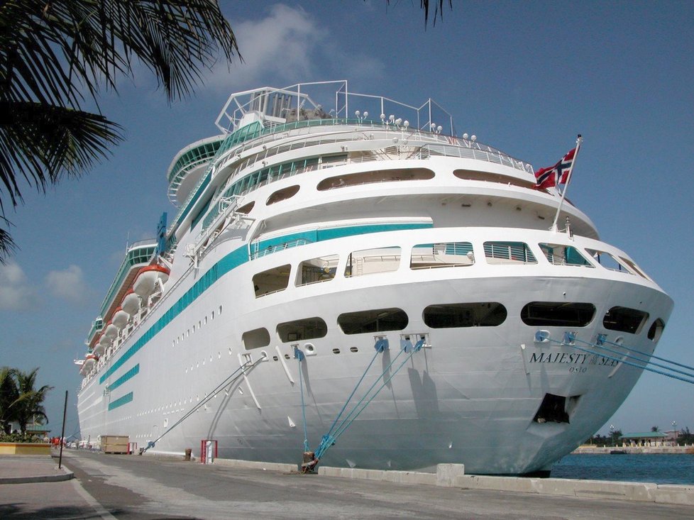 Turistická loď Carnival Fantasy společnosti Carnival Cruise Line