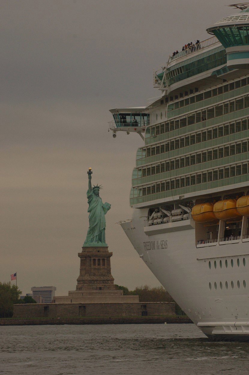 Zaoceánský parník Freedom of the Seas vyplul v roce 2006. První delší plavbu ukončil v New Yorku