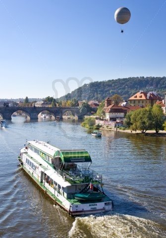 Lodě! A jsou na vodě!