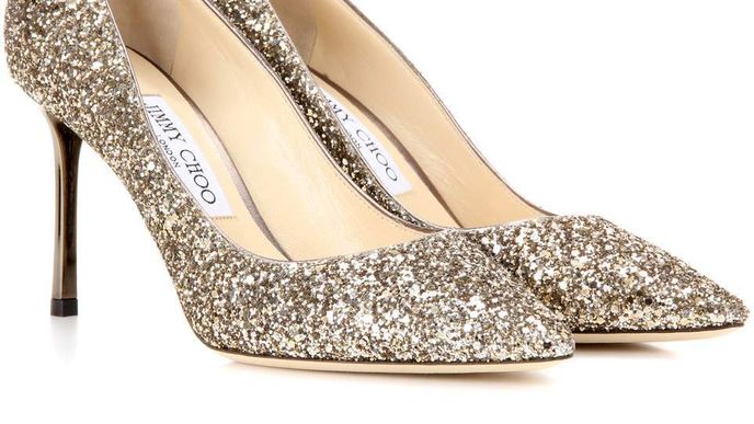 Lodičky se třpytkami, JIMMY CHOO, 495 €, www.mytheresa.com Lodičky se třpytkami, JIMMY CHOO, 495 €, www.mytheresa.com