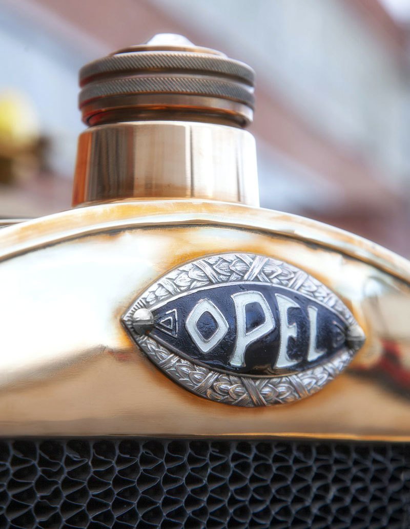 Logo Opel