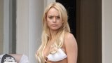 Lindsay Lohan okradli, zatímco pařila na večírku