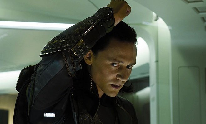 Tom Hiddleston jako Loki v Avengers
