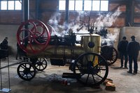 V Ostravě mají parní unikát: Chátrala v belgické stodole! Do kupy ji dávali tři roky