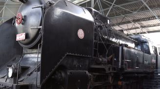 Pohnutý osud slavné "ušaté" lokomotivy. Zahrála si s Oldřichem Novým a její výrobu stopl Hitler