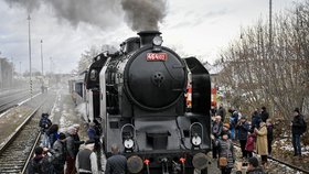 Šotoušská slast! Historická lokomotiva Ušatá se vrátila na koleje, oprava stála 29 milionů