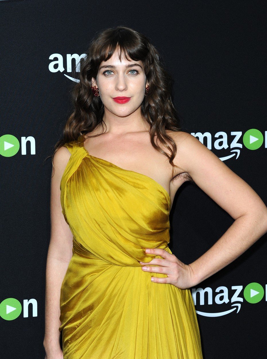 Lola Kirke