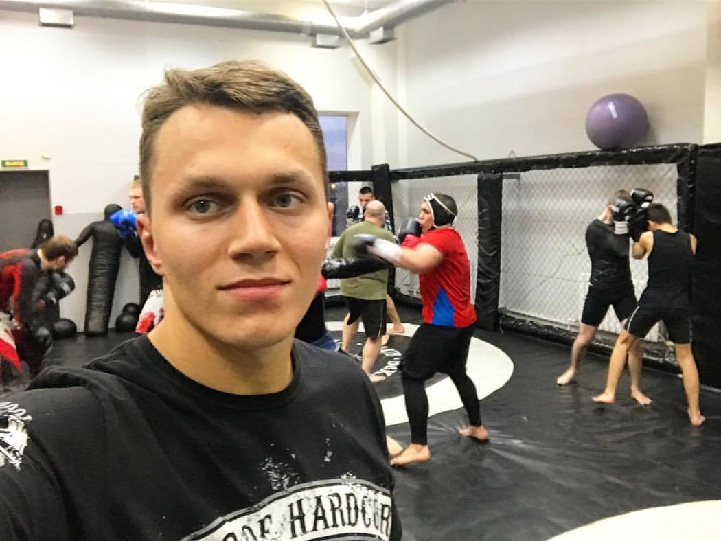 Ruský MMA bojovník Artem Tarasov.