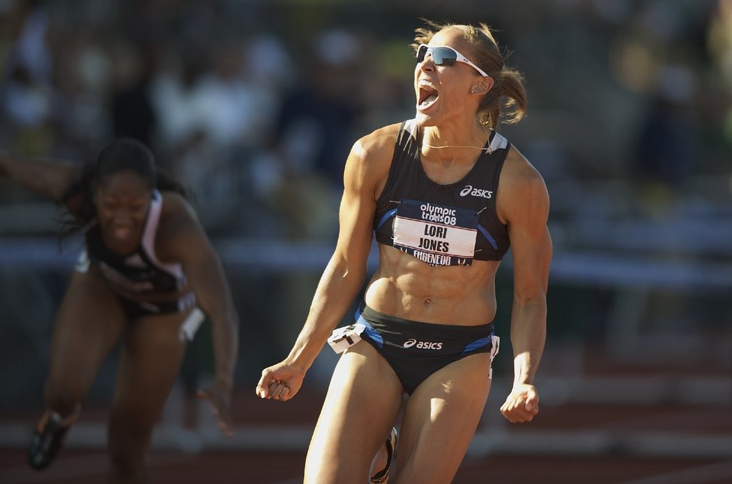 Americká atletka Lolo Jones je ve svých 29 letech krásná, přesto je stále panna.