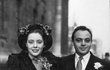 S manželkou Dinou po svatbě v lednu 1948.